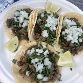 Taqueria El Cerrito - Asada taco plate - Food Trucks Near Me - Shoreline, Washington
