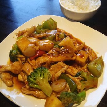 DING Asian Fusion - Fresh Mango in Garlic sauce with Chicken and white rice - Asian Fusion Near Me - Bethany, Oklahoma DING Asian Fusion - Fresh Mango in Garlic sauce with Chicken and white rice - Asian Fusion Near Me - Bethany, Oklahoma