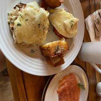 Farmhouse Cafe - Breakfast & Brunch Near Me - Honolulu, Hawaii Farmhouse Cafe - Breakfast & Brunch Near Me - Honolulu, Hawaii