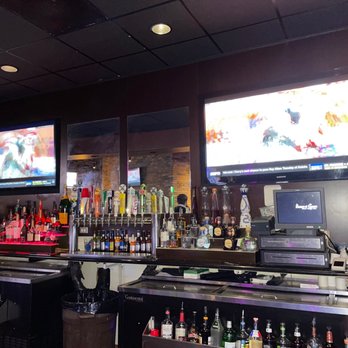 Dames N' Games -  bar with multiple televisions - Strip Clubs Near Me - Los Angeles, California