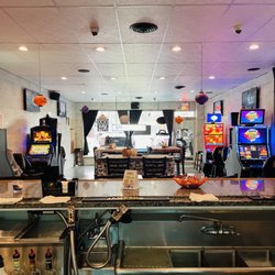 TC's 3 Pub - Updated bar