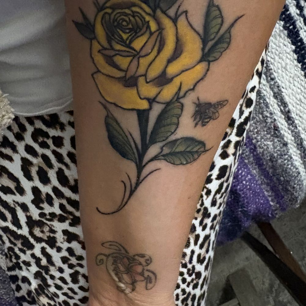 1st Revelation Tattoo - Yellow Rose - Tattoo Near Me - Weatherford, Texas