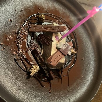 Apex - Gold chocolate cake - New American Near Me - Park City, Utah
