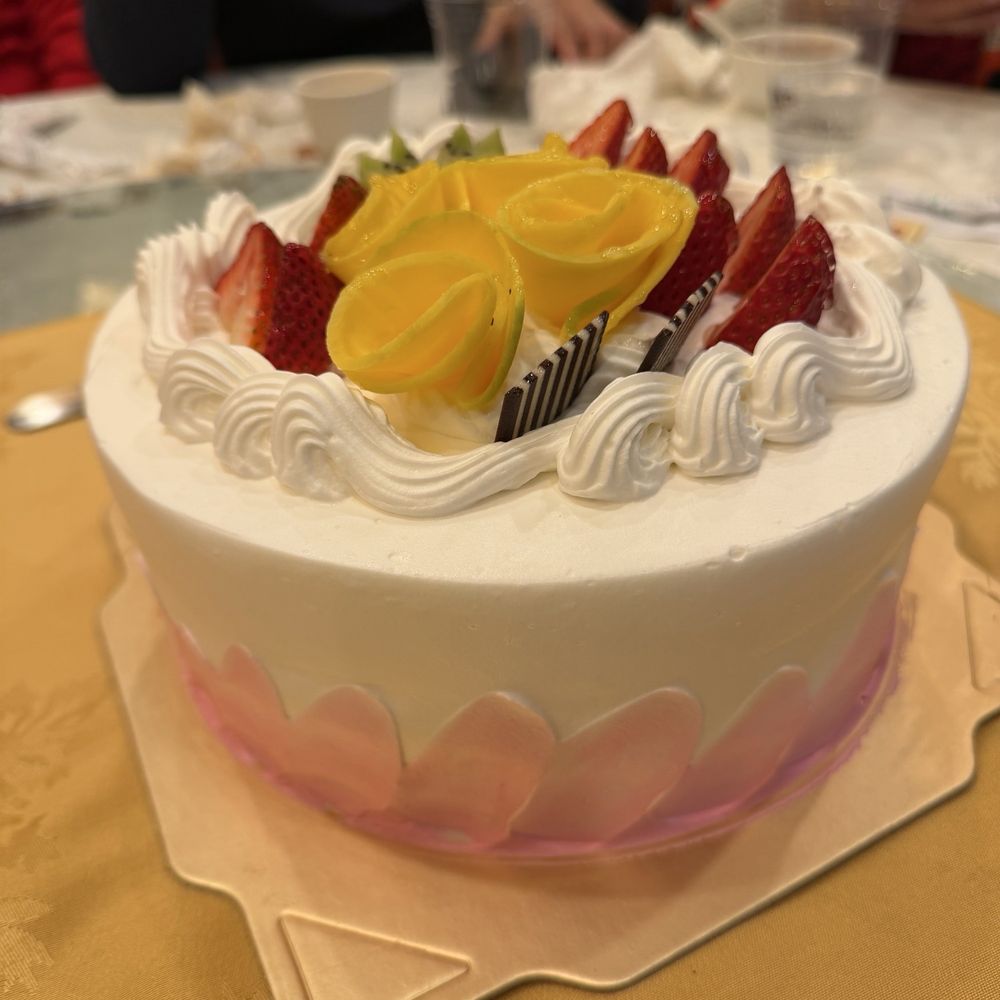 Strawberry cake - 8 inch