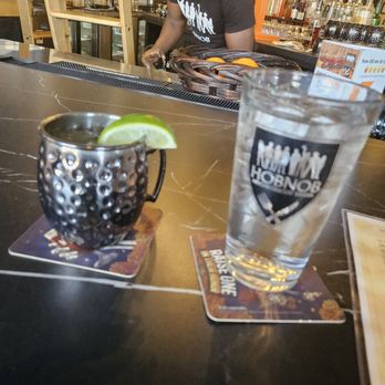 HOBNOB NEIGHBORHOOD TAVERN - Updated July 2025 - 119 Photos & 94 Reviews - 240 City Cir