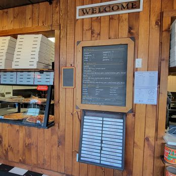 Spruce Creek Pizza - Order counter - Pizza Near Me - Kittery, Maine Spruce Creek Pizza - Order counter - Pizza Near Me - Kittery, Maine