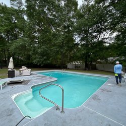 Travis' Clean Pool Service