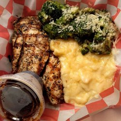 Bennigan's - Danny Boy Chicken ( garlic marinated chicken breast with roasted garlic mashed potatoes and broccoli saute with the Irish whiskey glaze)