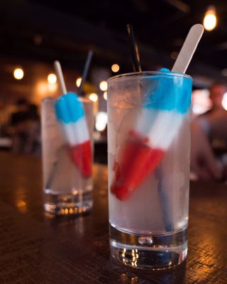 16-Bit Bar+Arcade by null