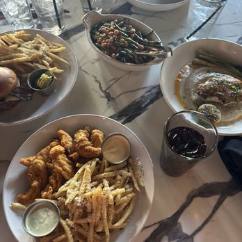 The Peacock - green beans, smashburger, cauliflower chicken - Breakfast & Brunch Near Me - Charleston, South Carolina The Peacock - green beans, smashburger, cauliflower chicken - Breakfast & Brunch Near Me - Charleston, South Carolina