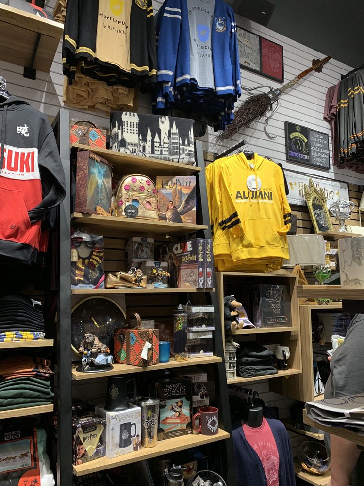 BOXLUNCH Updated August 2024 60 Photos & 12 Reviews B203 Walden