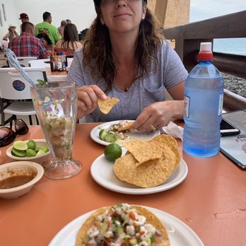 Aqui es Con Flavio - She killing the shrimp ceviche - Mexican Near Me - Puerto Peñasco, SON
