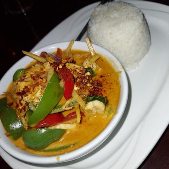 Sake Thai & Sushi Bar - Curry chicken - Thai Near Me - Hollywood, Florida Sake Thai & Sushi Bar - Curry chicken - Thai Near Me - Hollywood, Florida