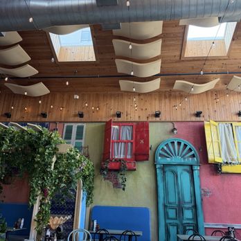 Clear Sky on Cleveland - Dining Area - New American Near Me - Clearwater, Florida
