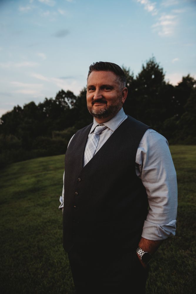 The Wedding Chaplain - grief counselor in Louisville, OH