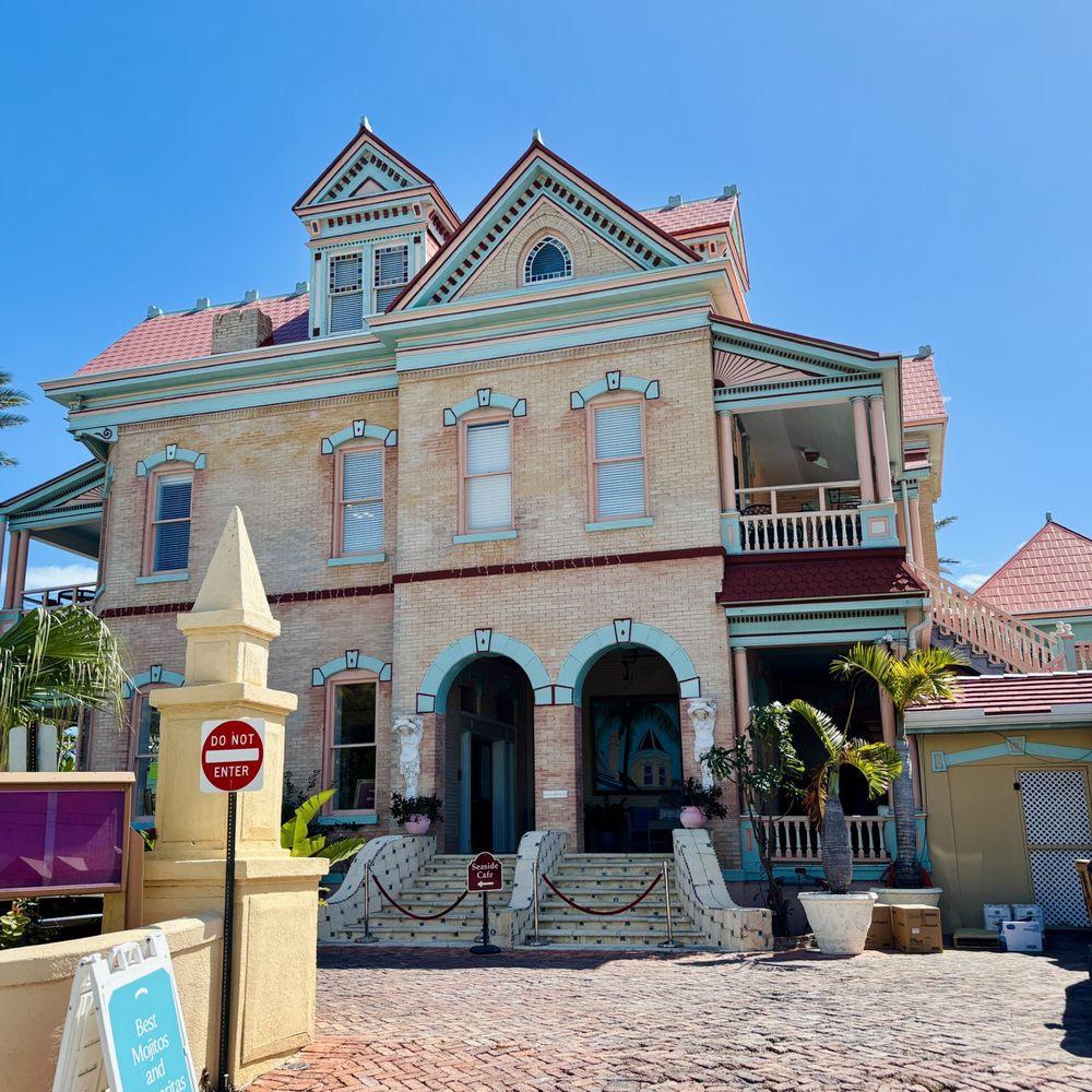 Southernmost Point Guest House - Bed & Breakfast Near Me - Key West, Florida Southernmost Point Guest House - Bed & Breakfast Near Me - Key West, Florida