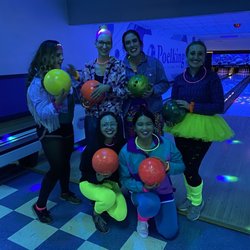 Poelking Woodman Lanes - Glow in the dark bowling after 10 pm