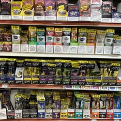 Xpress Liquor & Vape - Cigarello Display