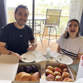 Kauai Bakery - Family carb loading on the best malasadas in Kauai! - Bakeries Near Me - Lihue, Hawaii Kauai Bakery - Family carb loading on the best malasadas in Kauai! - Bakeries Near Me - Lihue, Hawaii