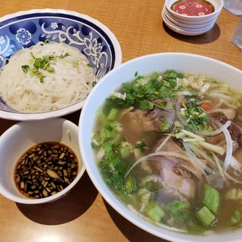 Pho Viet - Oxtail soup with side noodles - Vietnamese Near Me - Honolulu, Hawaii