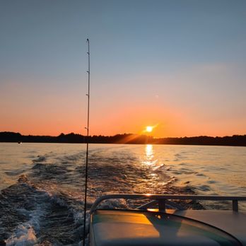 Sunset Cruises on Lake Lanier - Boat Charters Near Me Sunset Cruises on Lake Lanier - Boat Charters Near Me