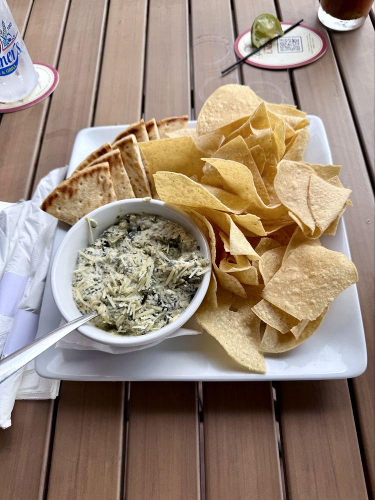 Tanner's Bar & Grill — Mexican restaurant in Lenexa