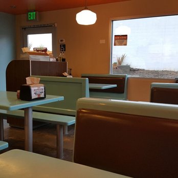 Tomato Pie Pizza Joint - Interior Towards Parking Lot (01/15/19). #SilverLake @TomatoPiePizzaJoint #Pizza - Pizza Near Me - Silver Lake, California Tomato Pie Pizza Joint - Interior Towards Parking Lot (01/15/19). #SilverLake @TomatoPiePizzaJoint #Pizza - Pizza Near Me - Silver Lake, California