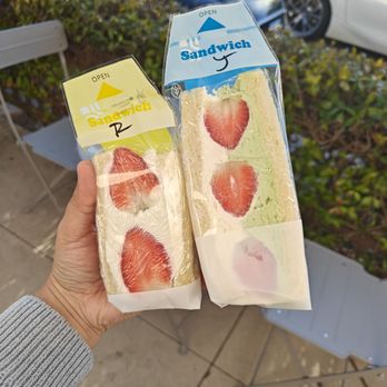 Kraft Vermicelli - Fruit sando - Cafes Near Me - Camarillo, California