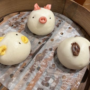 Din Ding Dumpling House - Three lil pigs - custard bun. So good - Dim Sum Near Me - Union City, California Din Ding Dumpling House - Three lil pigs - custard bun. So good - Dim Sum Near Me - Union City, California
