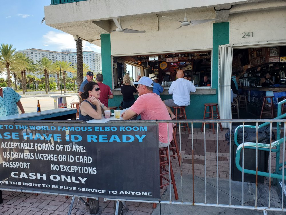 ELBO ROOM Updated September 2024 295 Photos & 370 Reviews 241 S