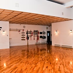 5 Elements Health Center - Yoga and Pilates floor classes