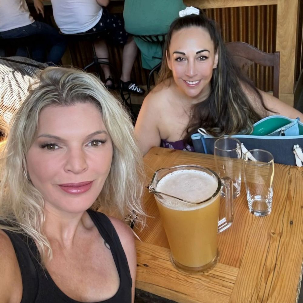 Barn Owl Brewing - Two princesses enjoying a pitcher of Princess Hefeweizen! - Breweries Near Me - Kelowna, British Columbia Barn Owl Brewing - Two princesses enjoying a pitcher of Princess Hefeweizen! - Breweries Near Me - Kelowna, British Columbia