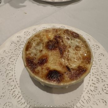 The Brewster Inn - French onion soup - Hotels Near Me - Cazenovia, New York The Brewster Inn - French onion soup - Hotels Near Me - Cazenovia, New York