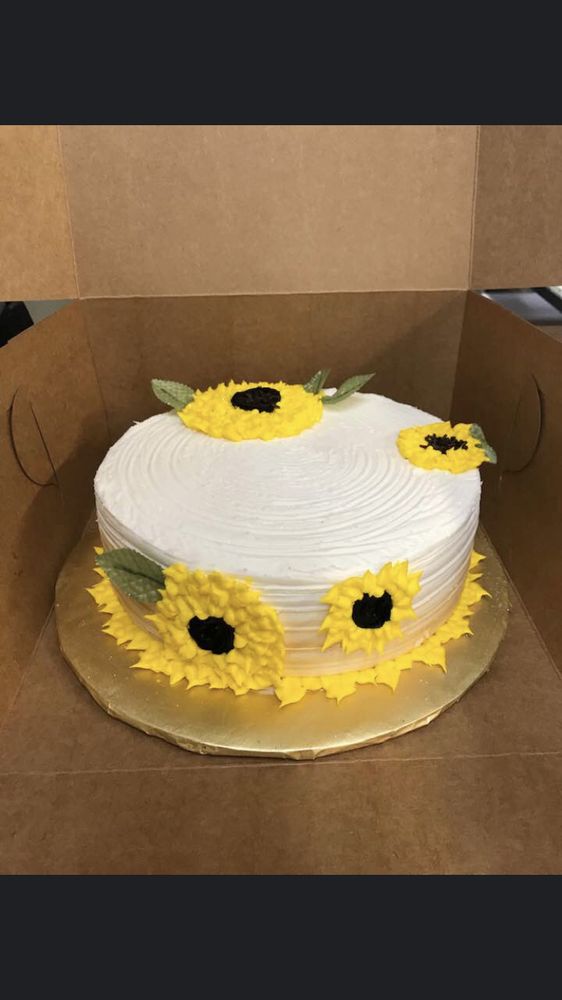 TORRES FAMILY BAKERY 77 Photos & 12 Reviews 447 S Prince St