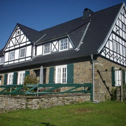 Ribberthof - Das prächtige Haupthaus, welches vor ca. 60 Jahren neu errichtet wurde