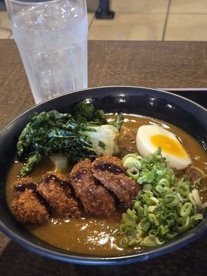 Tosh's Ramen-State Street by null
