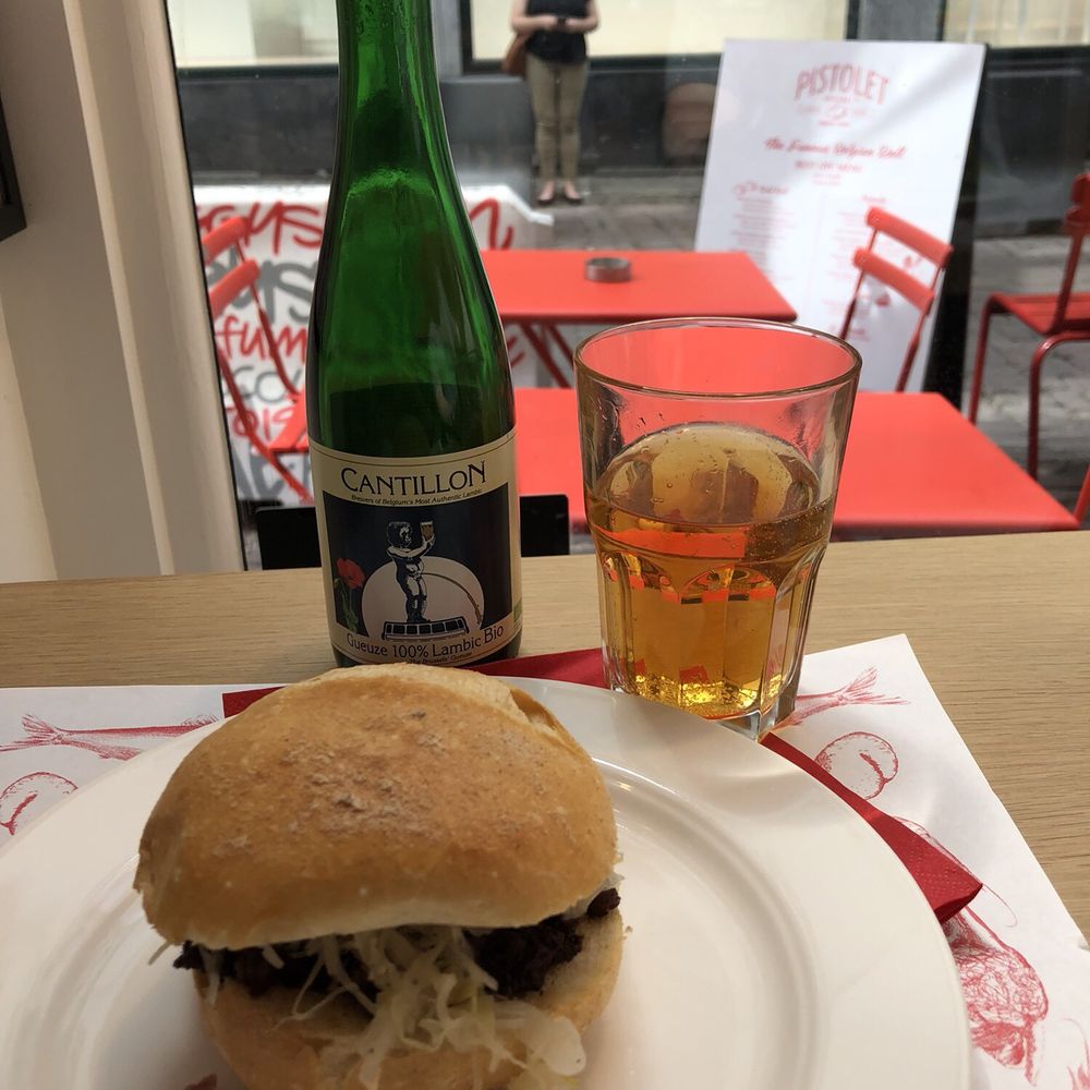 Pistolet - Black Sausage Sandwich - Sandwiches Near Me - Brussel, BRU
