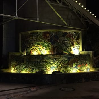 Celadon - Beautiful mosaic fountain outside - Seafood Near Me - Napa, California Celadon - Beautiful mosaic fountain outside - Seafood Near Me - Napa, California