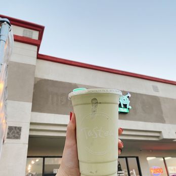 Tastea - avocado avalanche (20 oz) - Bubble Tea Near Me - Buena Park, California Tastea - avocado avalanche (20 oz) - Bubble Tea Near Me - Buena Park, California