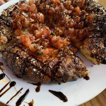 Tuscano's & Brewquinta - Bruschetta pizza - Italian Near Me - La Quinta, California Tuscano's & Brewquinta - Bruschetta pizza - Italian Near Me - La Quinta, California