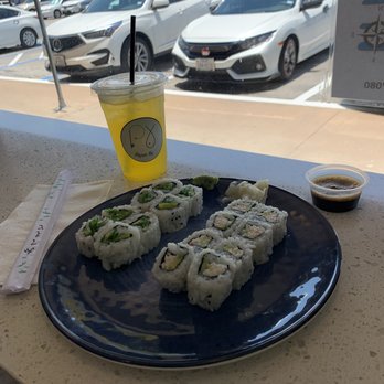 Papa Yu - Sparkling (pineapple) Veggie Roll (8 Pieces) California Roll (8 Pieces) - Poke Near Me - Houston, Texas Papa Yu - Sparkling (pineapple) Veggie Roll (8 Pieces) California Roll (8 Pieces) - Poke Near Me - Houston, Texas