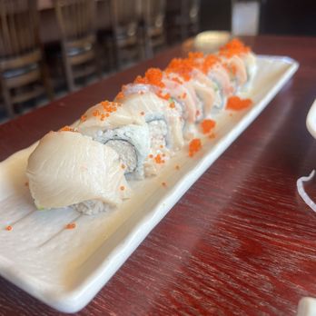 Kana Sushi - Hamachi Lover's Roll - Sushi Bars Near Me - Walnut Creek, California Kana Sushi - Hamachi Lover's Roll - Sushi Bars Near Me - Walnut Creek, California