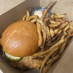 Brewer’s Cafe and Taproom - Fried Chicken Sandwich