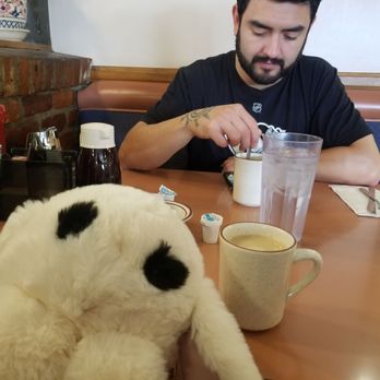 Coral Cafe - We love the staff here! - American Near Me - Burbank, California Coral Cafe - We love the staff here! - American Near Me - Burbank, California