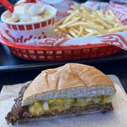 Freddy's Frozen Custard & Steakburgers