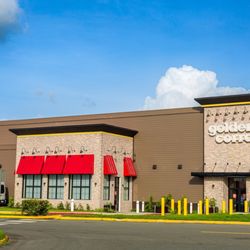 Golden Corral - Exterior of Golden Corral Canovanas in The Outlet Mall of Route 66