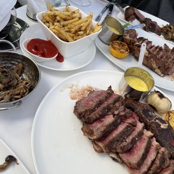Alexander's Steakhouse - Pasadena - So much yum. - Steakhouses Near Me - Pasadena, California Alexander's Steakhouse - Pasadena - So much yum. - Steakhouses Near Me - Pasadena, California