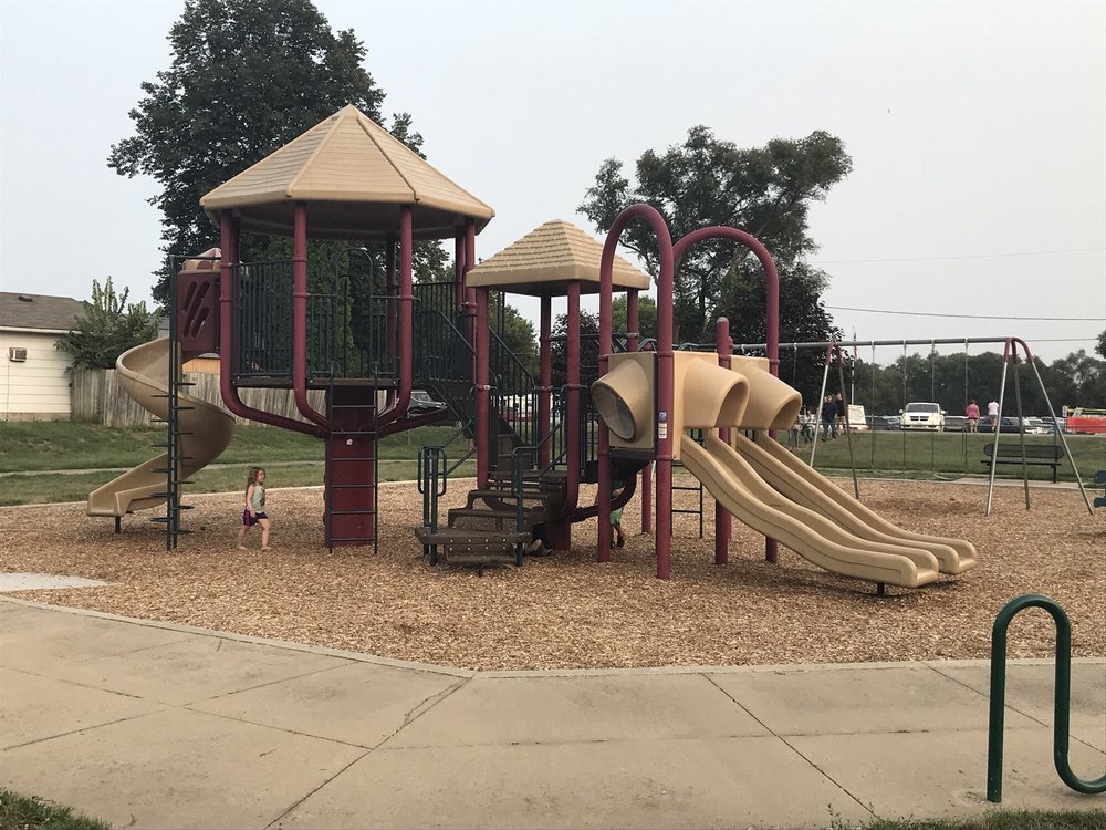 LAUREL HILL PARK 3407 Dean Ave, Des Moines, Iowa Parks Yelp