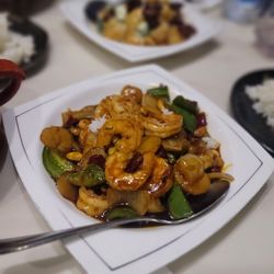 Meet Up Chinese Cuisine - Kung pao shrimp