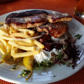 Evia - Der Grillteller ("Kochplatte") ist selbst für einen guten Esser nach der Vorspeisenplatte zu viel! - Greek Near Me - Cologne, NW